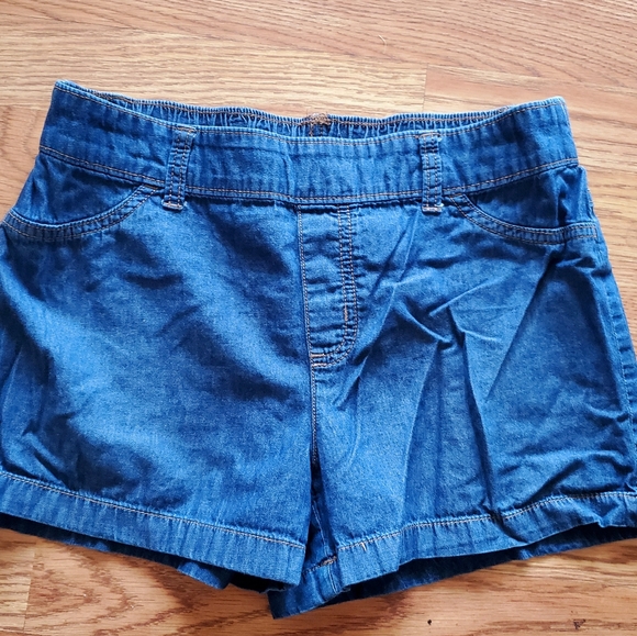 2 Pair Shorts Bundle - Picture 2 of 5